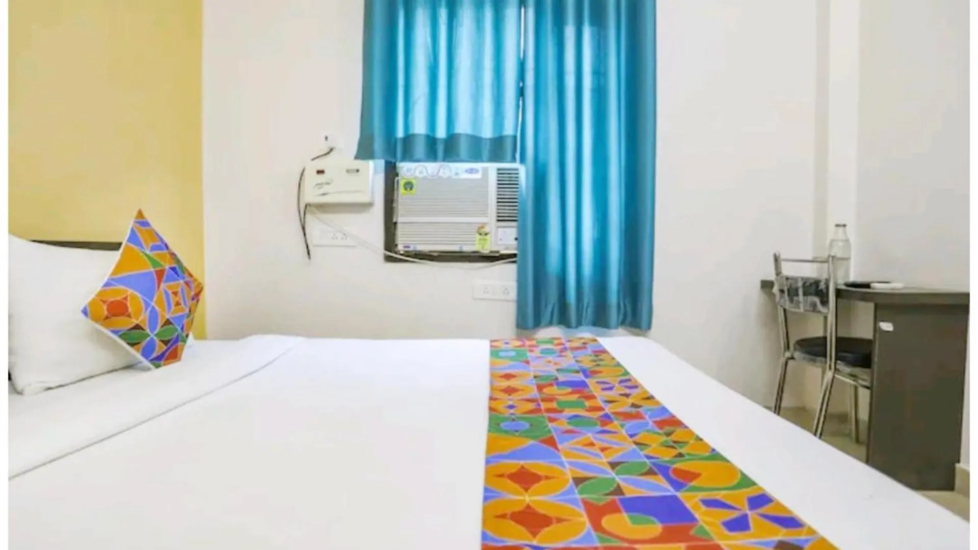 Hotel !Kashi Heaven Bhu! Best Location Near Shree Kashi Vishwanath Temple - Providing Fully Air Conditioned Rooms Βαρανάσι
